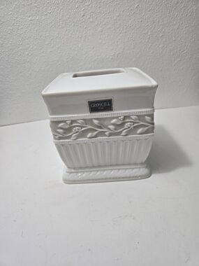 Croscill White Ceramic Decorative Tissue Holder